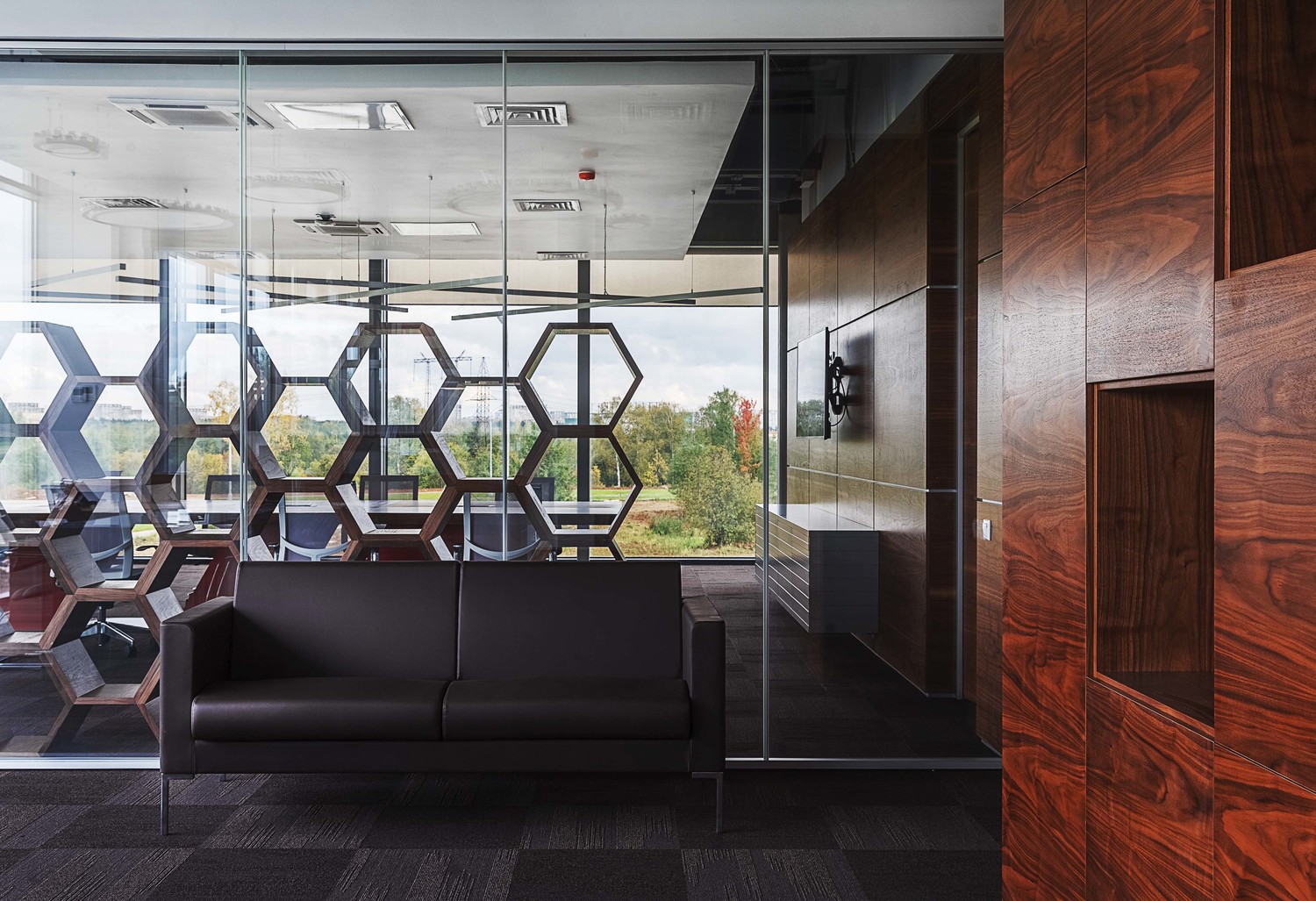       Центральный офис        <span style="font-weight: bold;">"АМТ-Групп"</span>